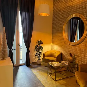 Maglo Station Couette-café Bologne